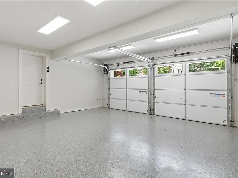 5921 Chesterbrook Rd — Photo 86