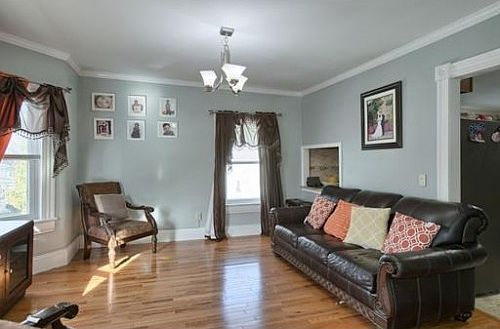 4th image of 16 Ashland Ave