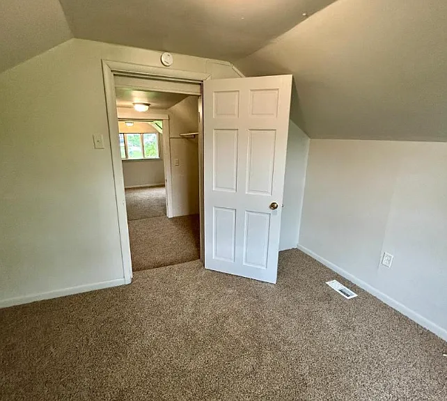 525 1/2 Mill St #525 — Photo 8