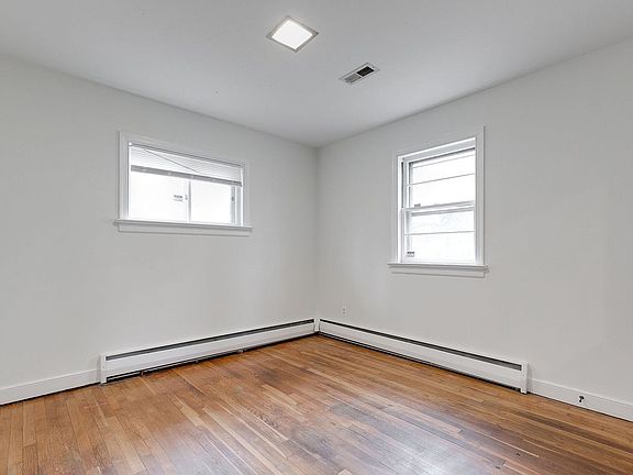 3rd image of 6556 Hagueman Dr