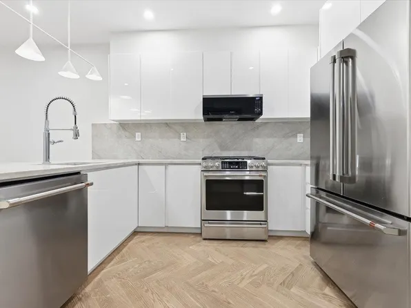 392 1st Street image 4 of 35