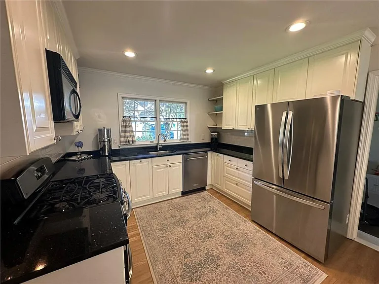 2497 Thompson Rd — Photo 10