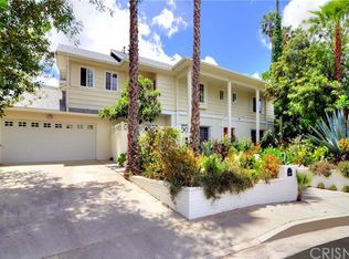 5637 El Canon Ave, Woodland Hills, CA 91367