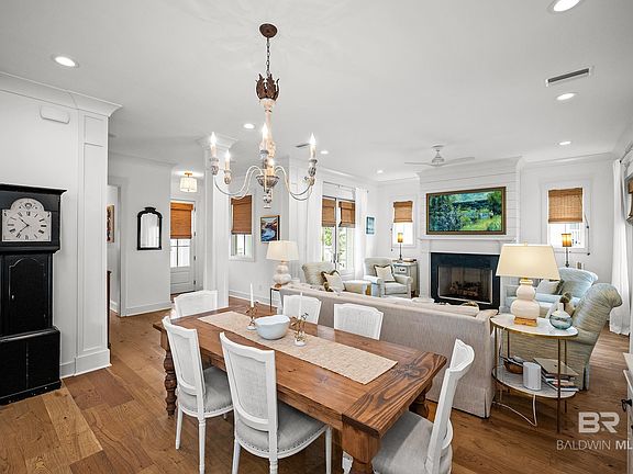 5th image of 901 Geranium Dr