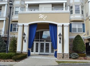 175 Rochelle Ave UNIT 105, Rochelle Park, NJ 07662