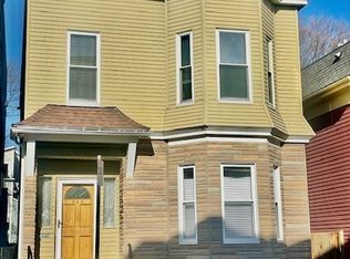 564 E 6th St, South Boston, MA 02127