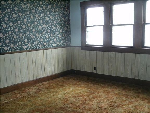 4th image of 314 W South St