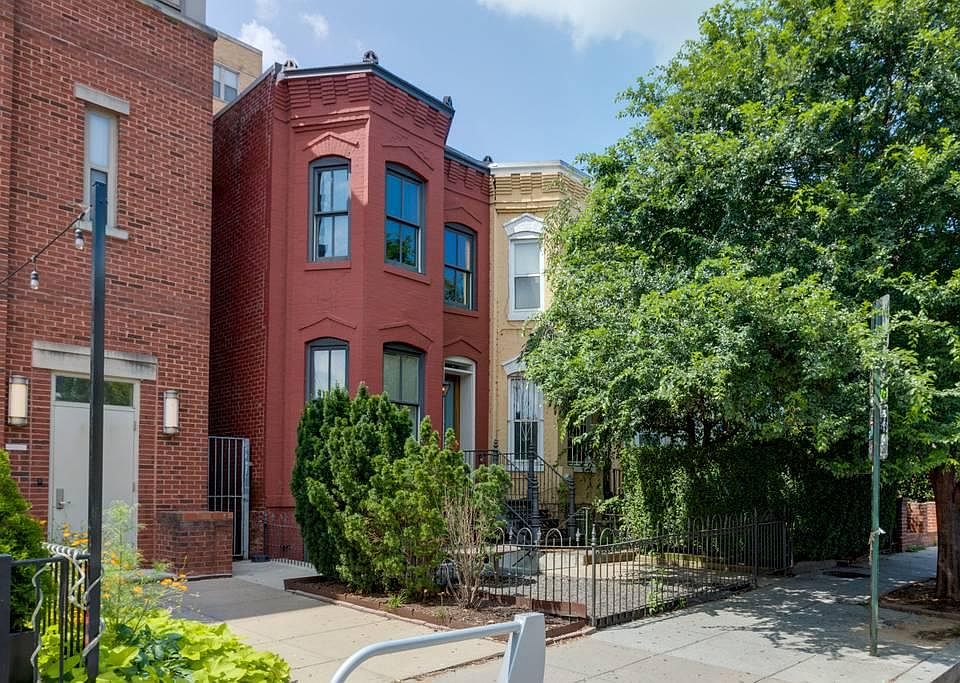 Gorgeous 19th Century DC Rowhouse in the middle of Historic U-Street Corridor