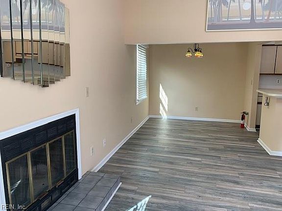 4th image of 1431 Lake Geneve Dr