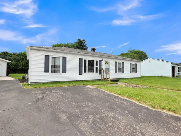 421 Avon Dr, Circleville, OH 43113