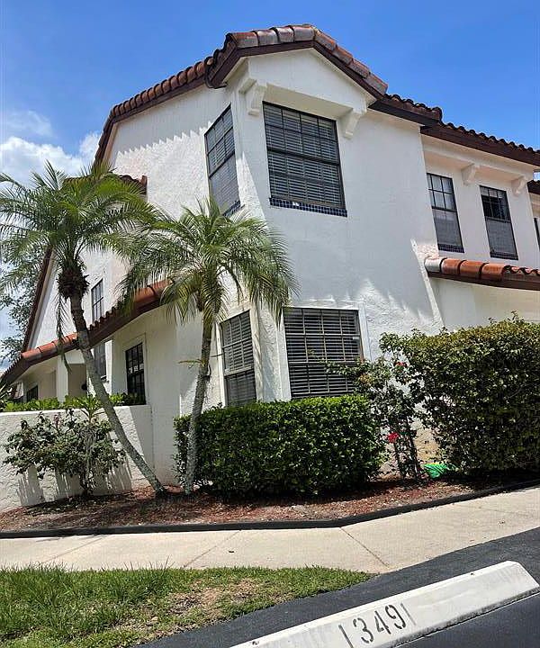 1st image of 13491 Fountain View Blvd