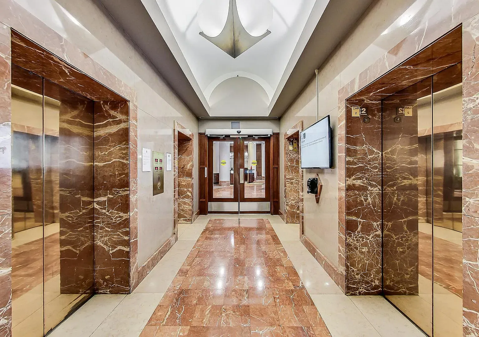 1 bed, 800 sqft, $2,200 — Photo 4
