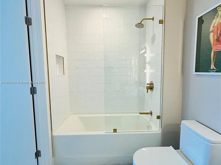 159 NE 6th St #4807 — Photo 39
