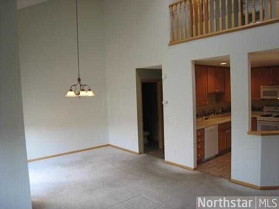 4th image of 901 Kelly Ct