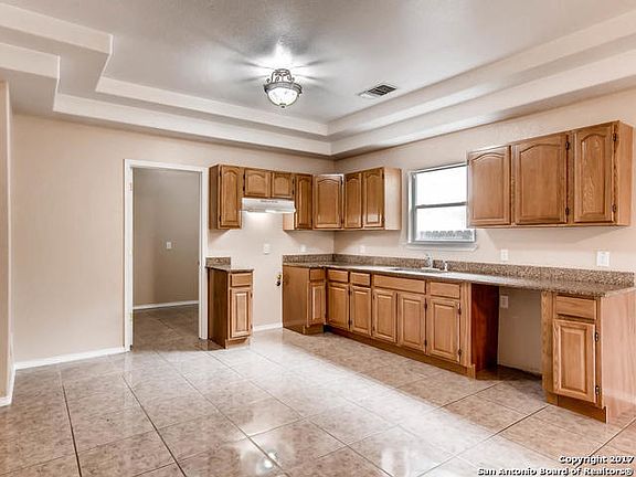 5th image of 238 San Roman Dr