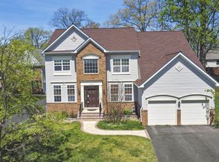 1364 Grant St, Herndon, VA 20170