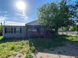 725 Peyton St, Baird, TX 79504