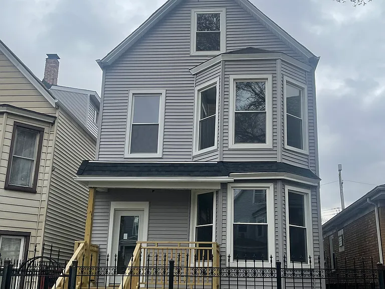 2841 N Avers Ave #G — Photo 11