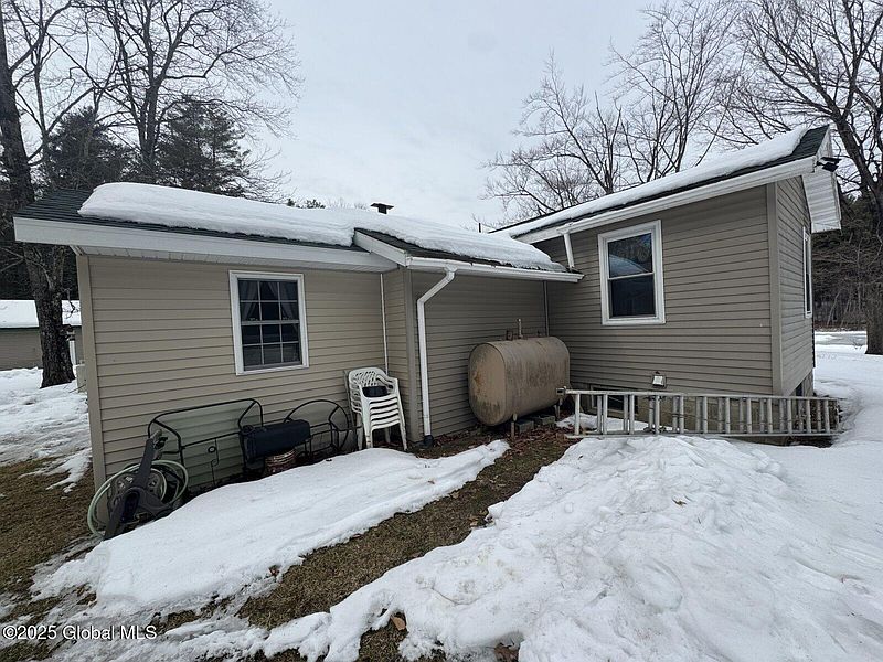 4th image of 3250 Galway Road