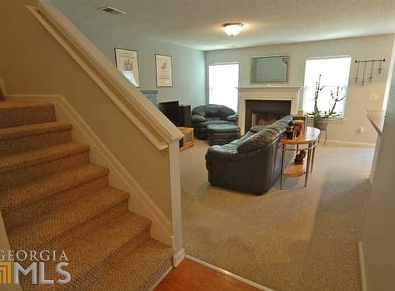2nd image of 419 Red Coat Ln