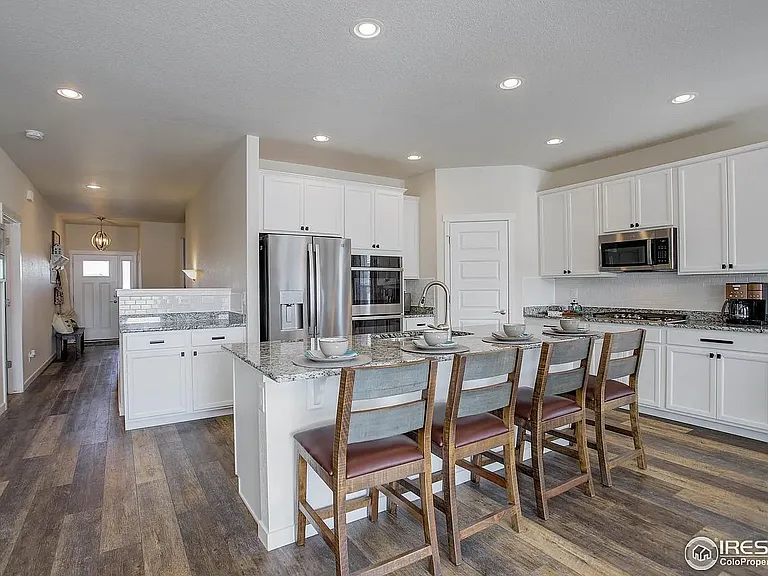 1129 Ibex Dr — Photo 1