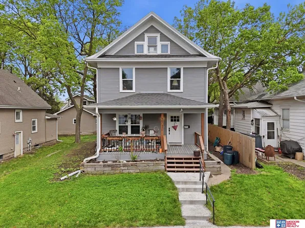 2711 Sumner St, Lincoln, NE 68502