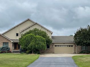889 Hemphill Ct, Brighton, MI