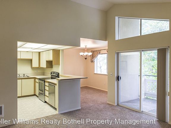 4th image of 8805 166th Ave NE APT 305