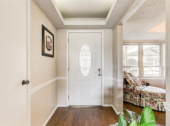 5th image of 409 Sky Harbour Ct