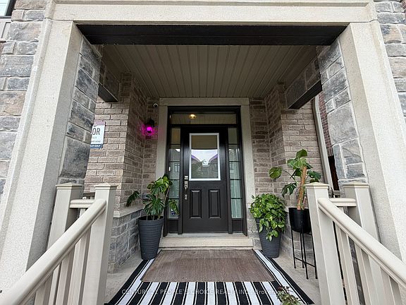 5th image of 487 Bergamot Ave