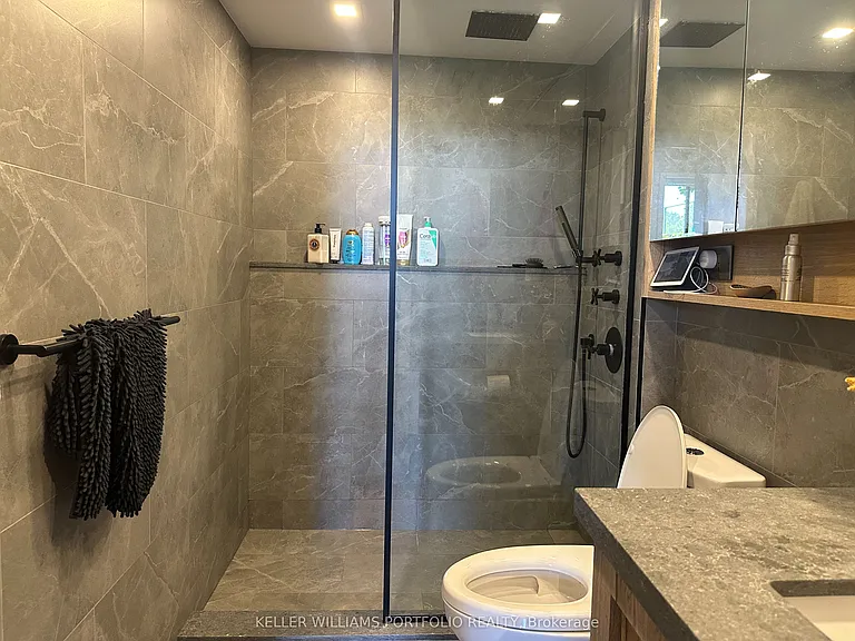 347 Sorauren Ave #122 — Photo 21