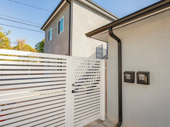 3623 W Victory Blvd #201, Burbank, CA 91505