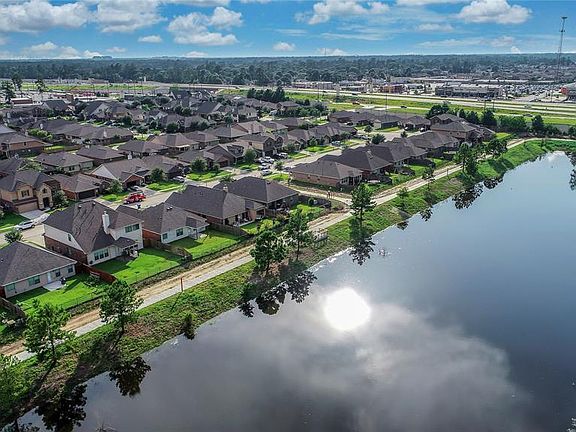 2nd image of 28547 Lockeridge Springs Dr