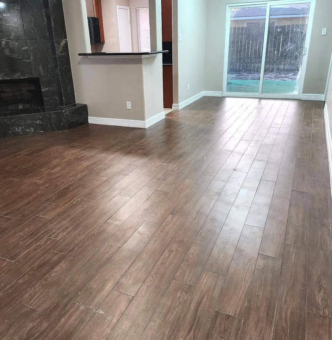 3 bed, 2.0 bath, 1453 sqft, $1,795 — Photo 2