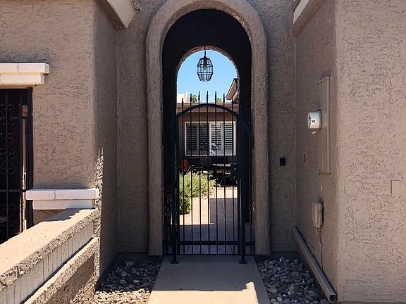 2nd image of 25269 S Berry Brook Dr