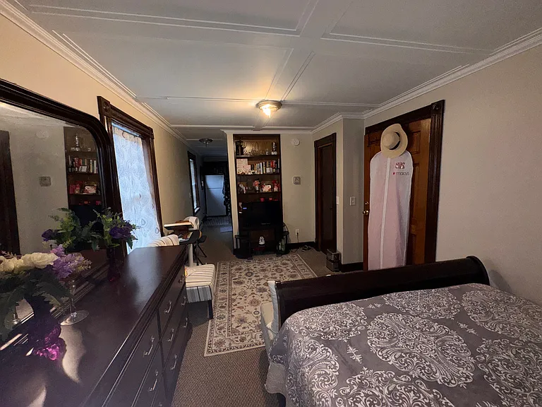 154 Tolman St #4 — Photo 8