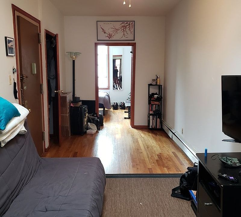 1st image of 157 Manhattan Ave #3L
