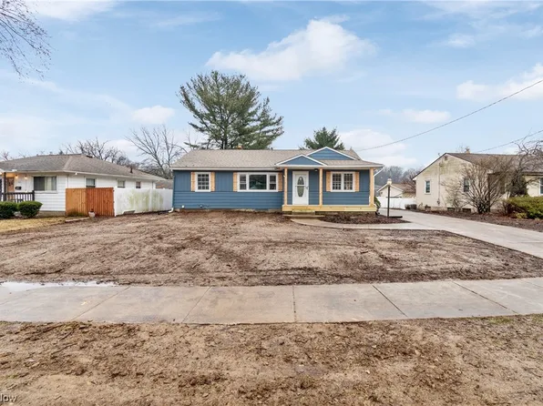 2310 Triplett Blvd, Akron, OH 44312