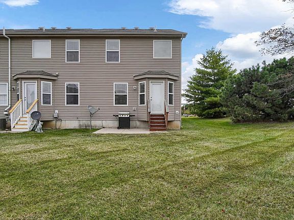 2nd image of 875 Harbor Woods Dr