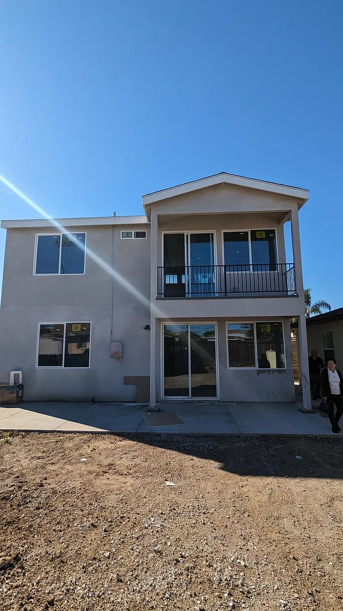 Building Photo - 2423 Baily Ave
