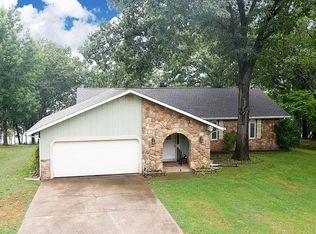153 Lakeshore Dr, Blue Eye, MO 65611