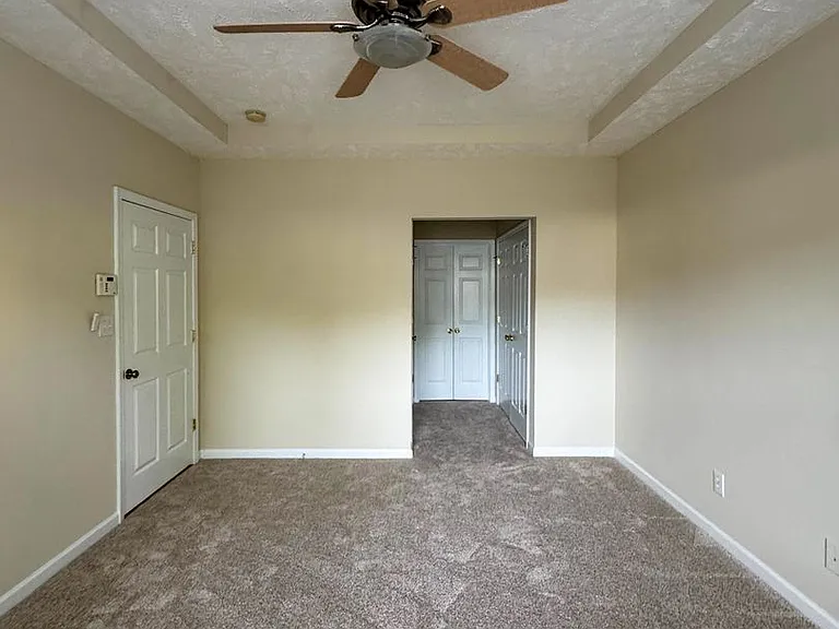 3060 Candlelight Dr — Photo 11