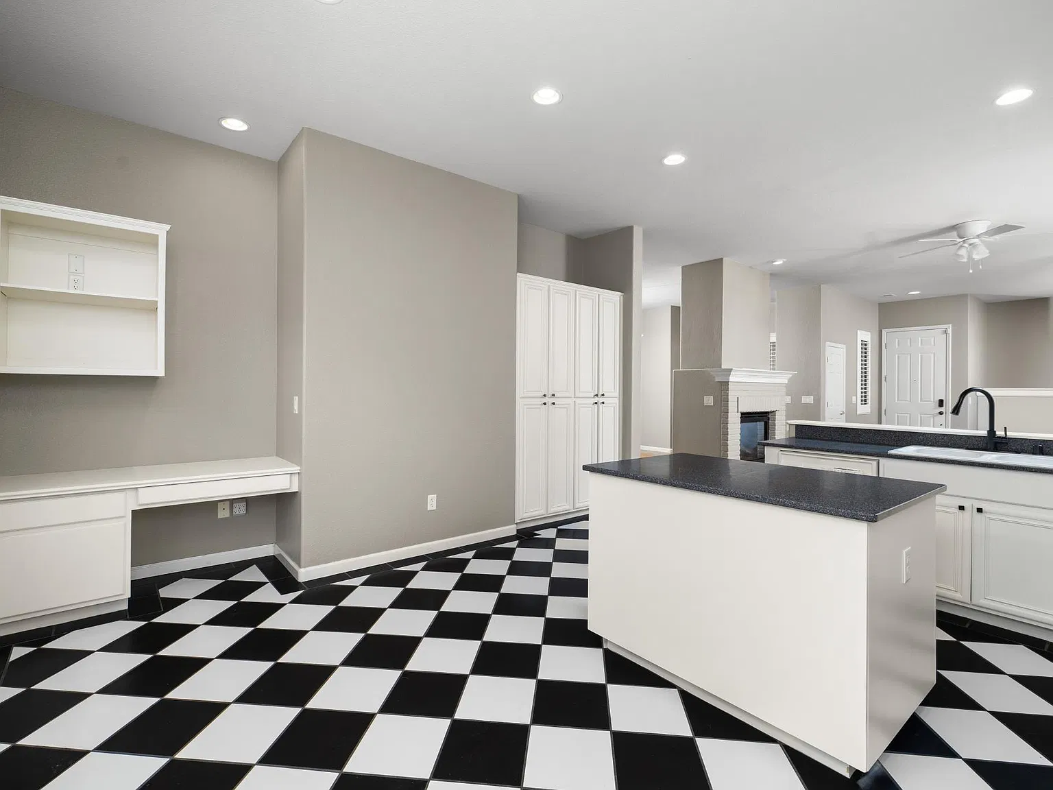 3 bed, 1765 sqft, $3,000 — Photo 4
