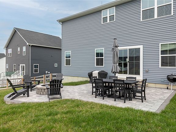 2nd image of 3481 Darcie Dr