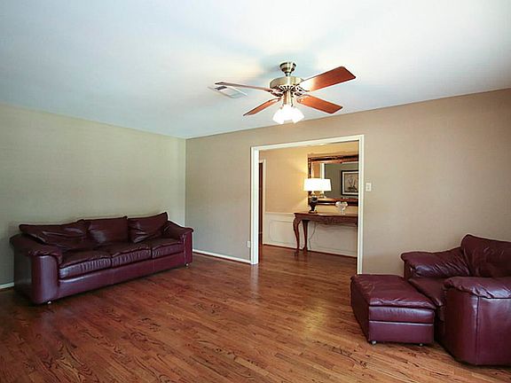5th image of 5727 Dumfries Dr