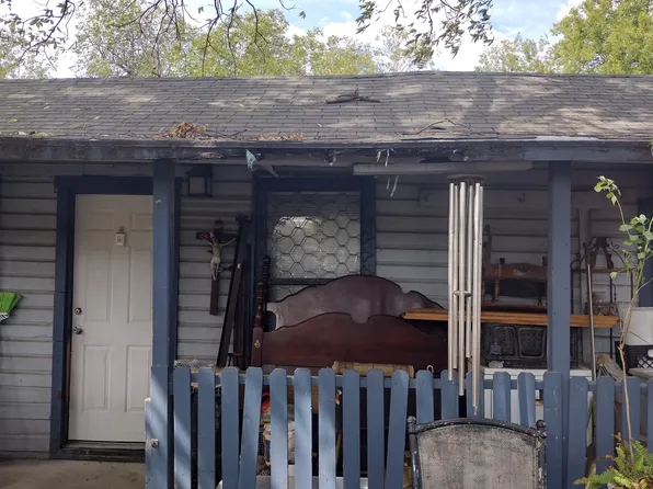 943 S SAN AUGUSTINE AVE, San Antonio, TX 78237