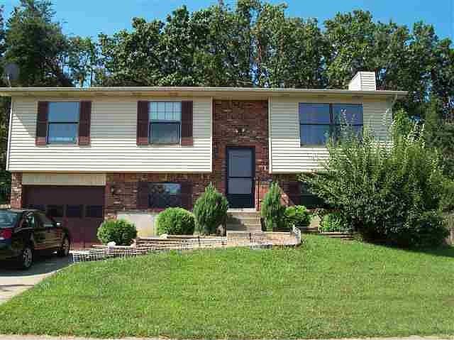 1st image of 923 Timberwood Dr