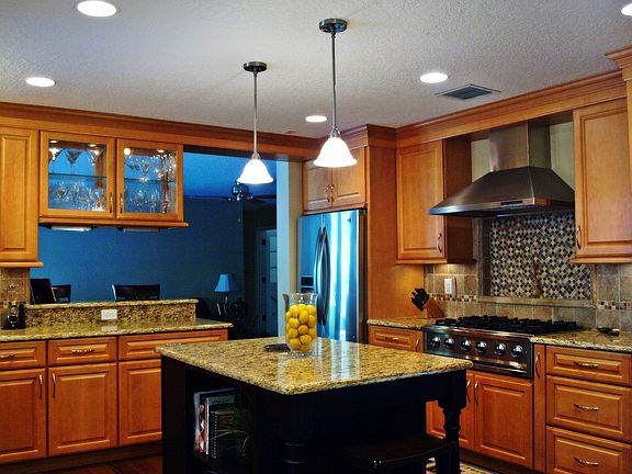 3rd image of 238 Saint James Pl