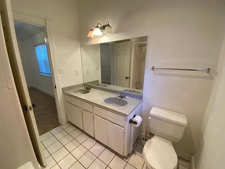 6000 Shadow Valley Cv #A — Photo 20