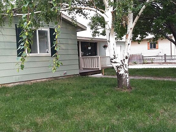 3rd image of 605 Summit Dr